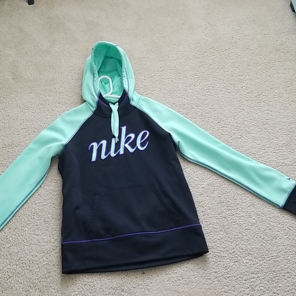 Nike sweatshirt